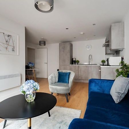 1 Bed Modern Apartment In A Converted Mill Leeds  Extérieur photo